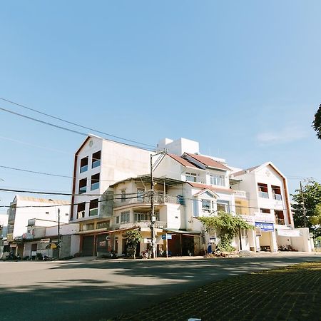 ミン ニュン ホテル バオロク エクステリア 写真